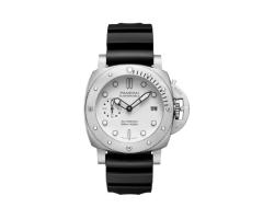 Panerai Submersible 42mm Mens Watch Interchangeable Strap